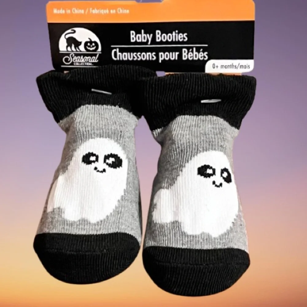 🆕- Halloween Ghost Baby Booties. 0-3 months